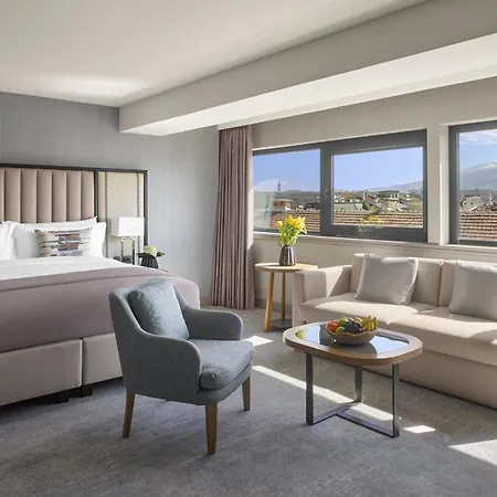 Intercontinental By Ihg מלון 5*