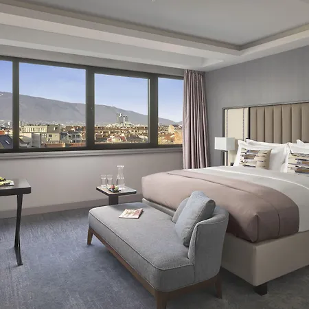 מלון Intercontinental By Ihg 5*