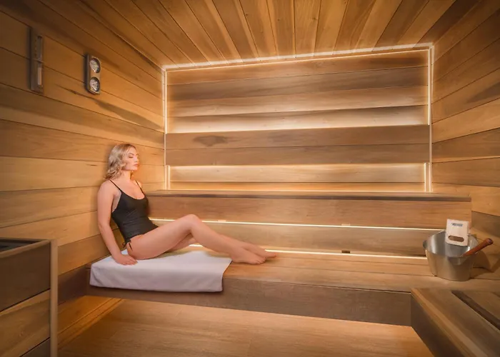 Intercontinental By Ihg 5*