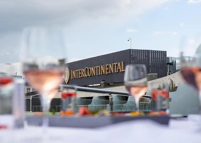 Intercontinental By Ihg Хотел