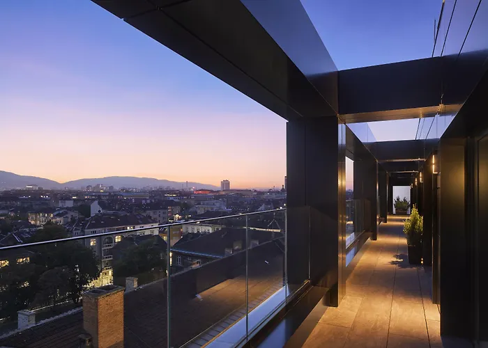 Intercontinental By Ihg 5*