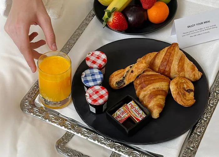 Intercontinental By Ihg Хотел 5*