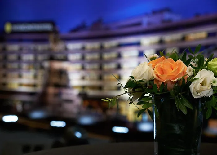 Intercontinental By Ihg Хотел