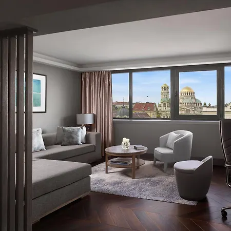 Intercontinental By Ihg Хотел