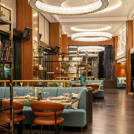 Intercontinental By Ihg 5*