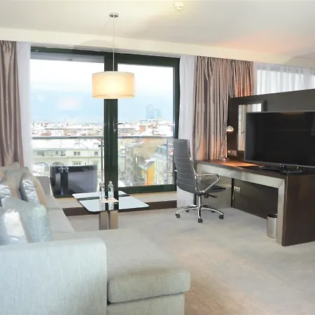Intercontinental By Ihg Отель
