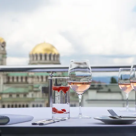 Intercontinental By Ihg Отель 5*