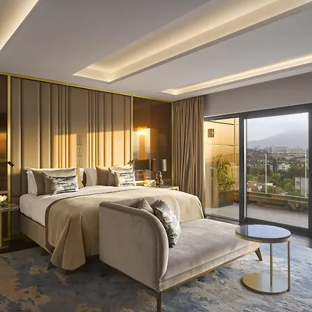 Intercontinental By Ihg 5*